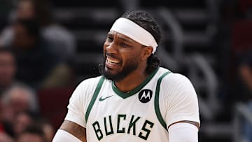 Milwaukee Bucks v Chicago Bulls