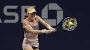 Harriet Dart hits a backhand during the 2024 US Open.