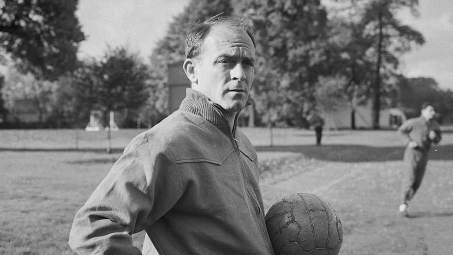 Alfredo Di Stefano played for both Spain and Argentina.