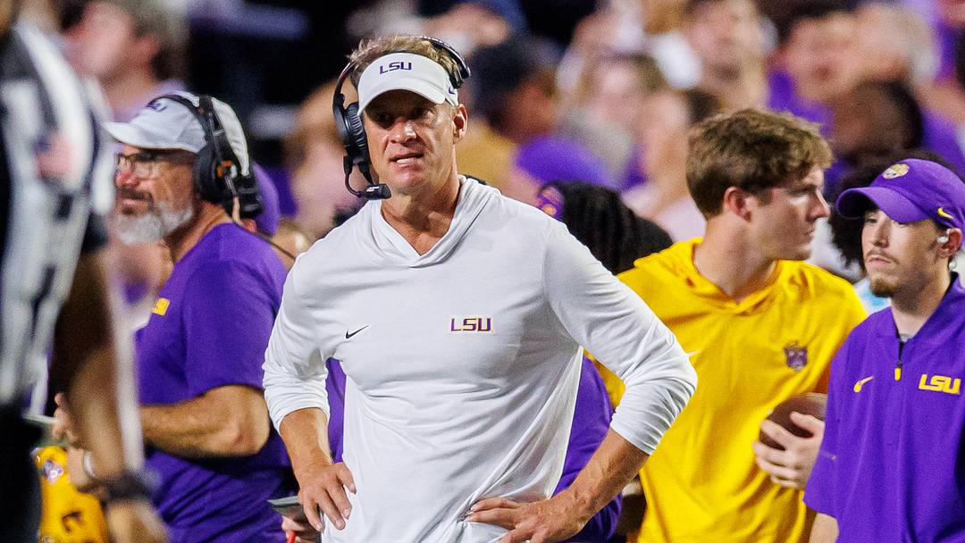 Sep 12, 2026; Baton Rouge, Louisiana, USA; LSU Tigers head coach Lane Kiffin reacts to an intercept by Louisiana Tech Bulldogs during the first half at Tiger Stadium. Mandatory Credit: Stephen Lew-Imagn Images Sep 12, 2026; Baton Rouge, Louisiana, USA; LSU Tigers head coach Lane Kiffin reacts to an intercept by Louisiana Tech Bulldogs during the first half at Tiger Stadium. Mandatory Credit: Stephen Lew-Imagn Images