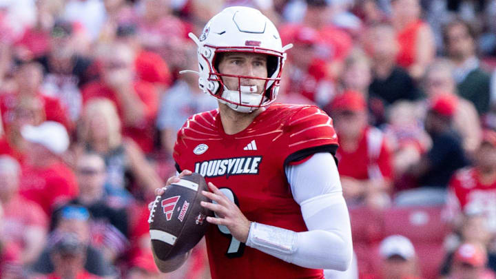 Louisville Cardinals quarterback Tyler Shough (9) looks for an open pass during their game against the Jacksonville State Gamecocks on Saturday, Sept. 7, 2024 at L&N Federal Credit Union Stadium in Louisville, Ky.