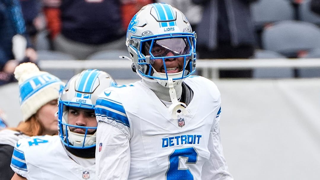 Detroit Lions safety Ifeatu Melifonwu (6) warms up before the game between Chicago Bears and Detroit Lions at Soldier Field in Chicago, Ill. on Sunday, Dec. 22, 2024.