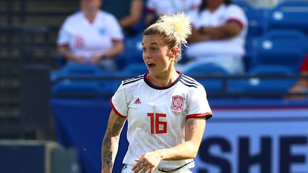 Spain defender Mapi Leon controls the ball against England in the 2020 She Believes Cup soccer series at Toyota Stadium.