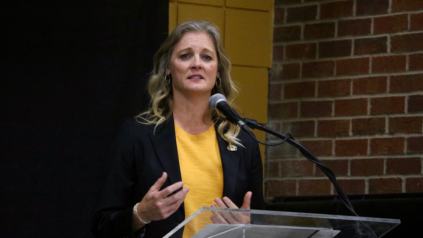 Mizzou Women's Basketball Lands Transfer Commitment of All-Freshman Guard