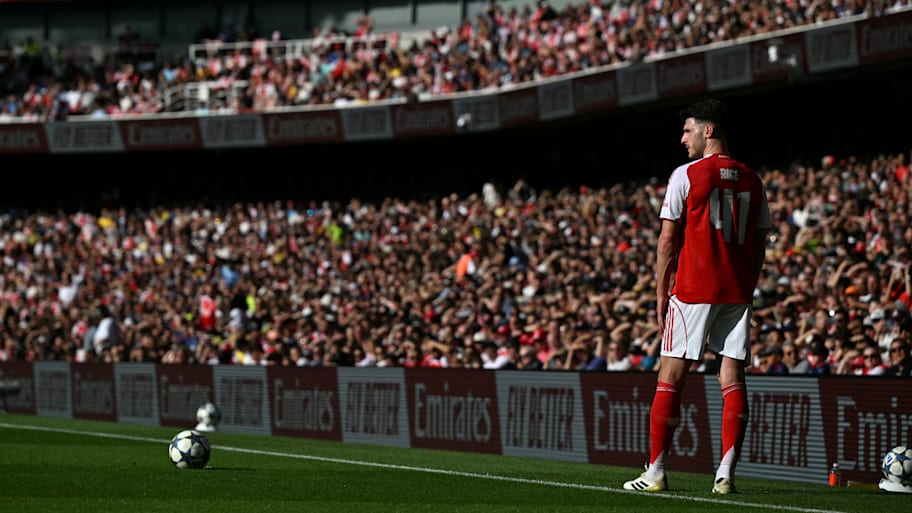 Declan Rice taking a free kick.