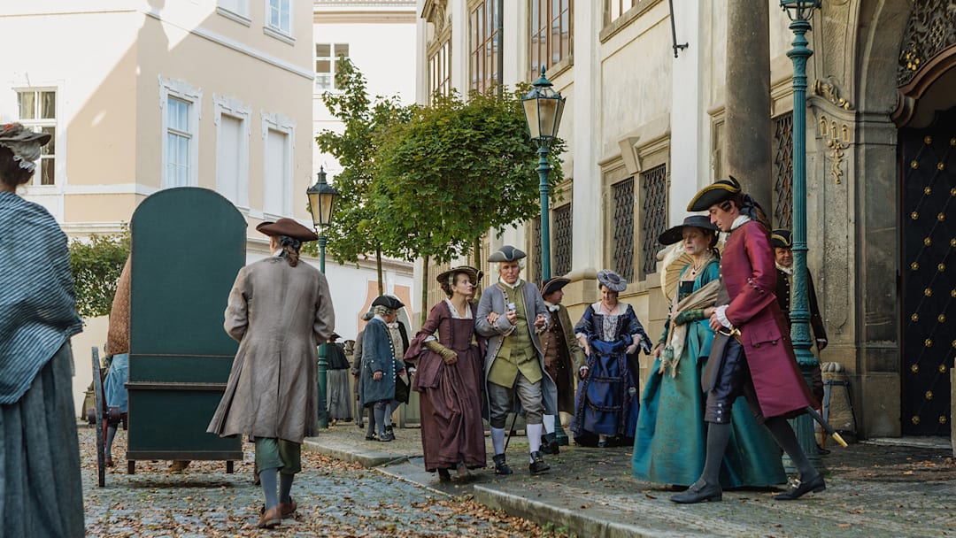 Outlander season 2 -- Courtesy of STARZ