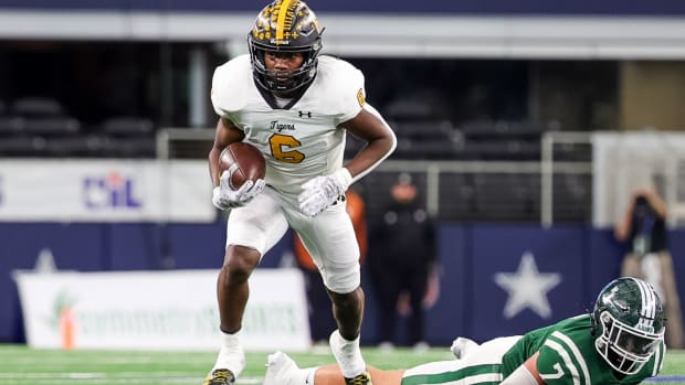 Jerrion Hall leads Malakoff past Franklin in the Texas (UIL) 3A state championship game in December 2023 at AT&T Stadium.