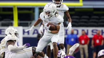 South Oak Cliff faces  Port Neches-Groves in the UIL 5A Division II state championship at AT&T Stadium on Dec. 16, 2023.