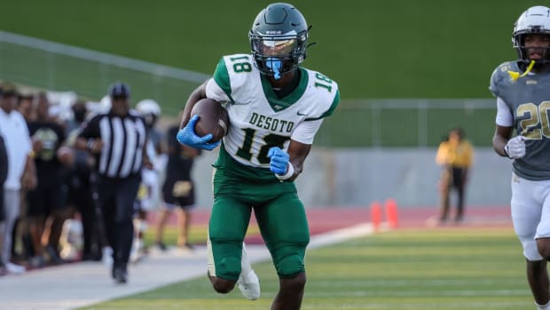 Ethan Feaster breaks loose for a TD in DeSoto's win over South Oak Cliff in Sept. 2023.