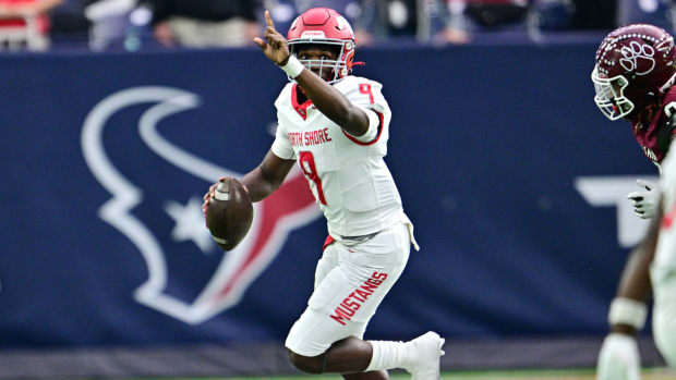 Kaleb Bailey surveys the field against Cy-Fair in the Texas state playoffs at NRG Stadium in 2023.