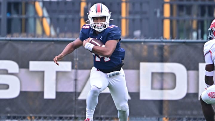 Atascocita running back Cardae Mack runs against North Shore during a Texas high school football showdown in 2023.