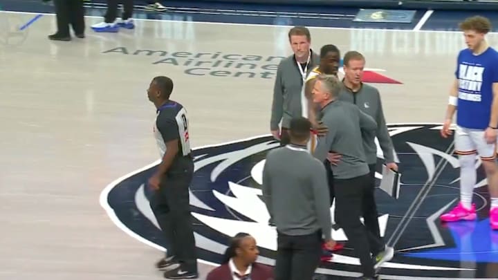 Green had to hold Kerr back from a referee. Green had to hold Kerr back from a referee.