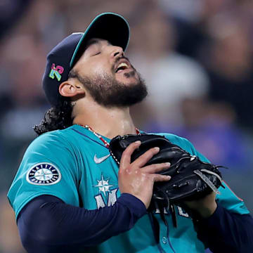 Aug 15, 2025; New York City, New York, USA; Seattle Mariners relief pitcher Andres Munoz (75) celebrates after defeating the New York Mets at Citi Field. Mandatory Credit: Brad Penner-Imagn Images