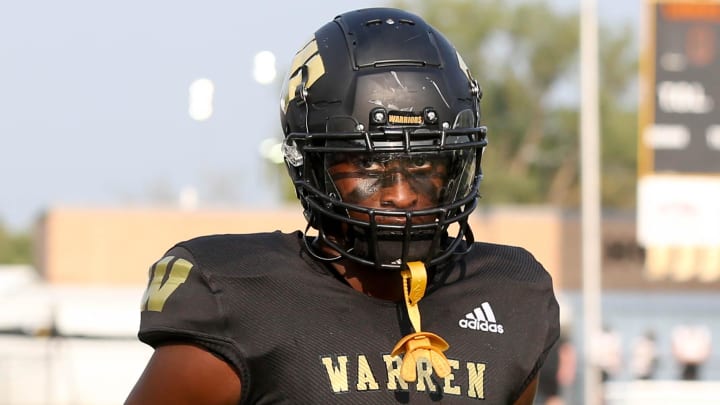 Warren Central Damien Shanklin (4) prepares for warm up practice during Fort Wayne Snider vs Warren Central High School IHSAA varsity football, Aug 18, 2023; Indianapolis, IN, at Warren Central High School.