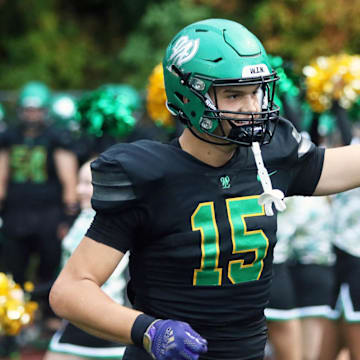 West Linn defensive end Baron Naone is the No. 1 recruit in Oregon.