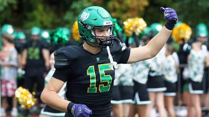 West Linn defensive end Baron Naone is the No. 1 recruit in Oregon.