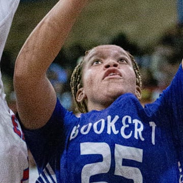 Chamiah Francis, A Five-Star Senior Center from Booker T. Washington High School in Pensacola, Florida revealed her Top Seven Schools on Wednesday. 