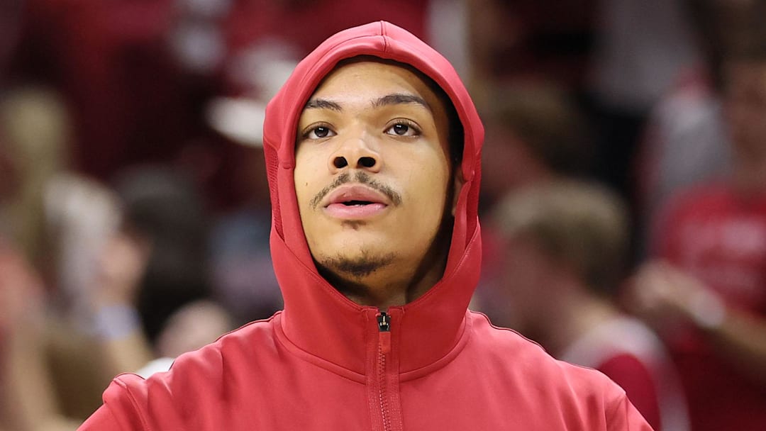 Arkansas guard Darius Acuff Jr warms up prior to the game against the Texas Longhorns at Bud Walton Arena.