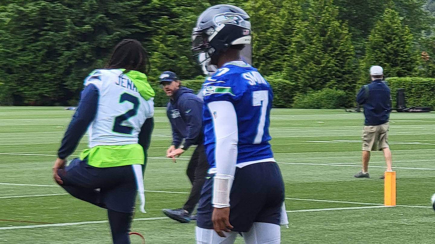 Seattle Seahawks QB Geno Smith Weighs In On Ryan Grubb, Learning Offense - Vimarsana News