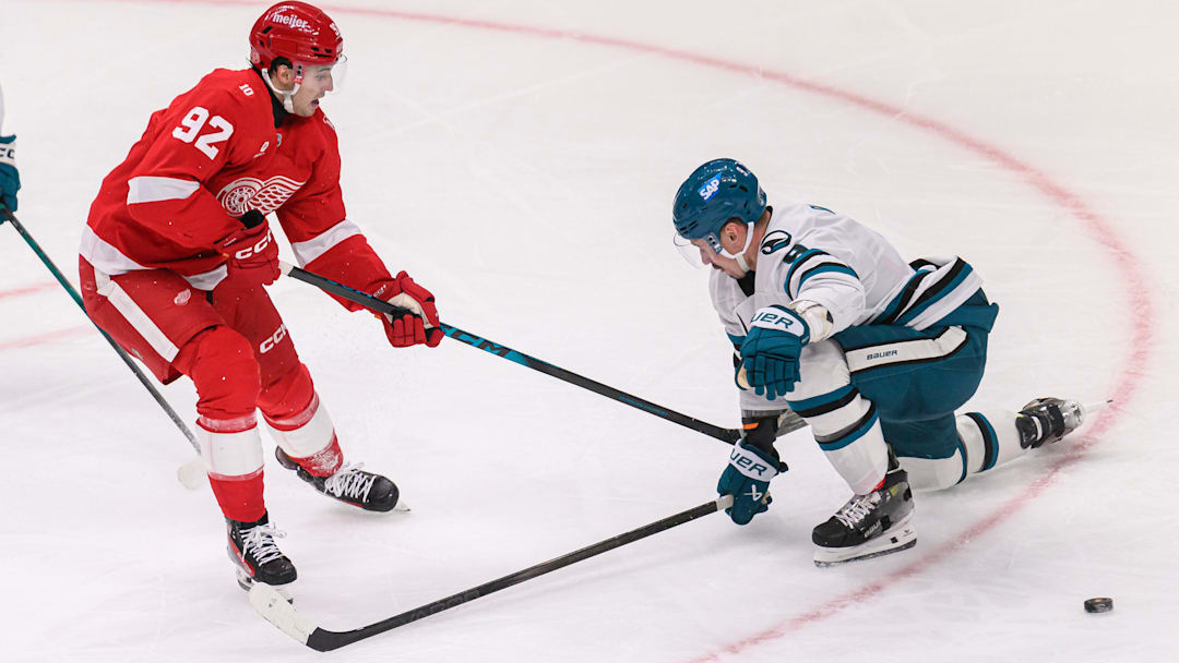 Red Wings' Marco Kasper broke scoring drought vs. Sharks