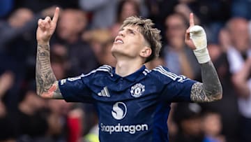 Alejandro Garnacho is reportedly prioritising a stay within the Premier League.