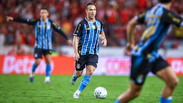 Arthur é um dos capitães do Tricolor