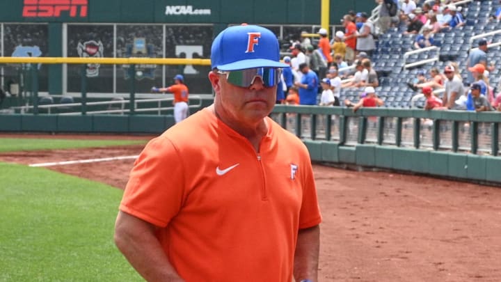Florida Gators head coach Kevin O'Sullivan is on a role on the recruiting trail.