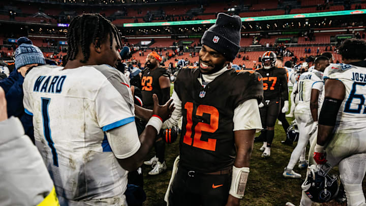 Cam Ward met up with Shedeur Sanders after the Titans defeated the Browns. Cam Ward met up with Shedeur Sanders after the Titans defeated the Browns.