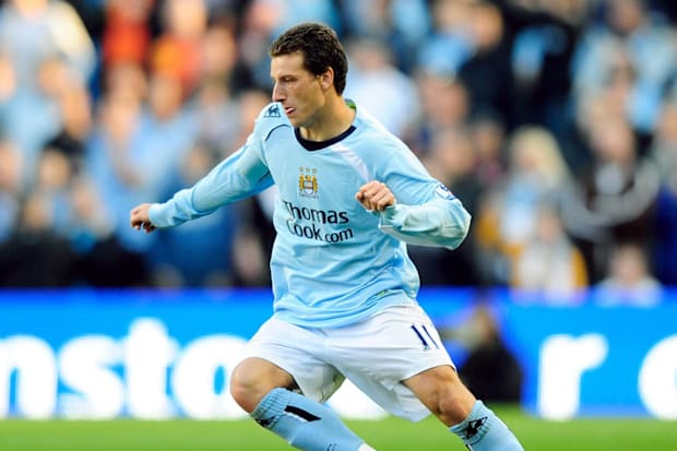 Elano balled out for Manchester City.