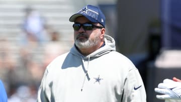 Jul 26, 20JuJul 26, 2024; Oxnard, CA, USA; Dallas Cowboys head coach Mike McCarthy during training camp at the River Ridge Playing Fields in Oxnard, Californian.  Mandatory Credit: Jason Parkhurst-USA TODAY Sports