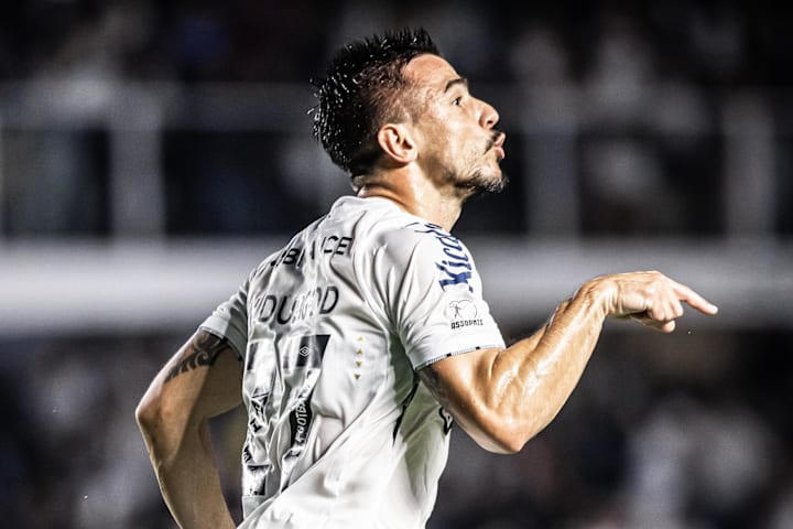 Willian Bigode segue fora de combate no Peixe