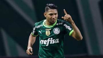 Rony foi o destaque na vitória alviverde sobre o Coritiba, no Allianz Parque