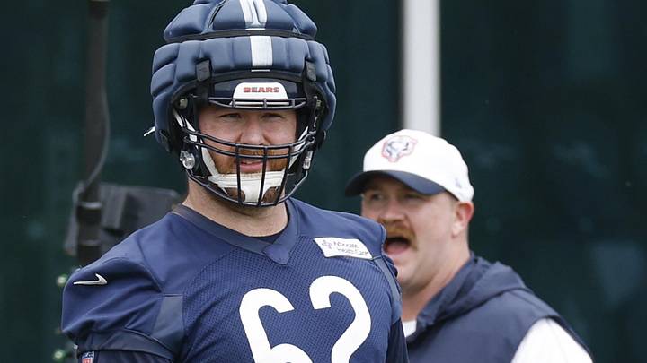 Chicago Bears guard Joe Thuney