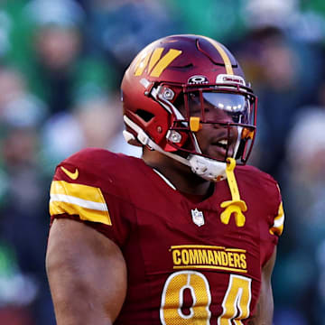 Washington Commanders defensive tackle Daron Payne celebrates during the third quarter against the Philadelphia Eagles.
