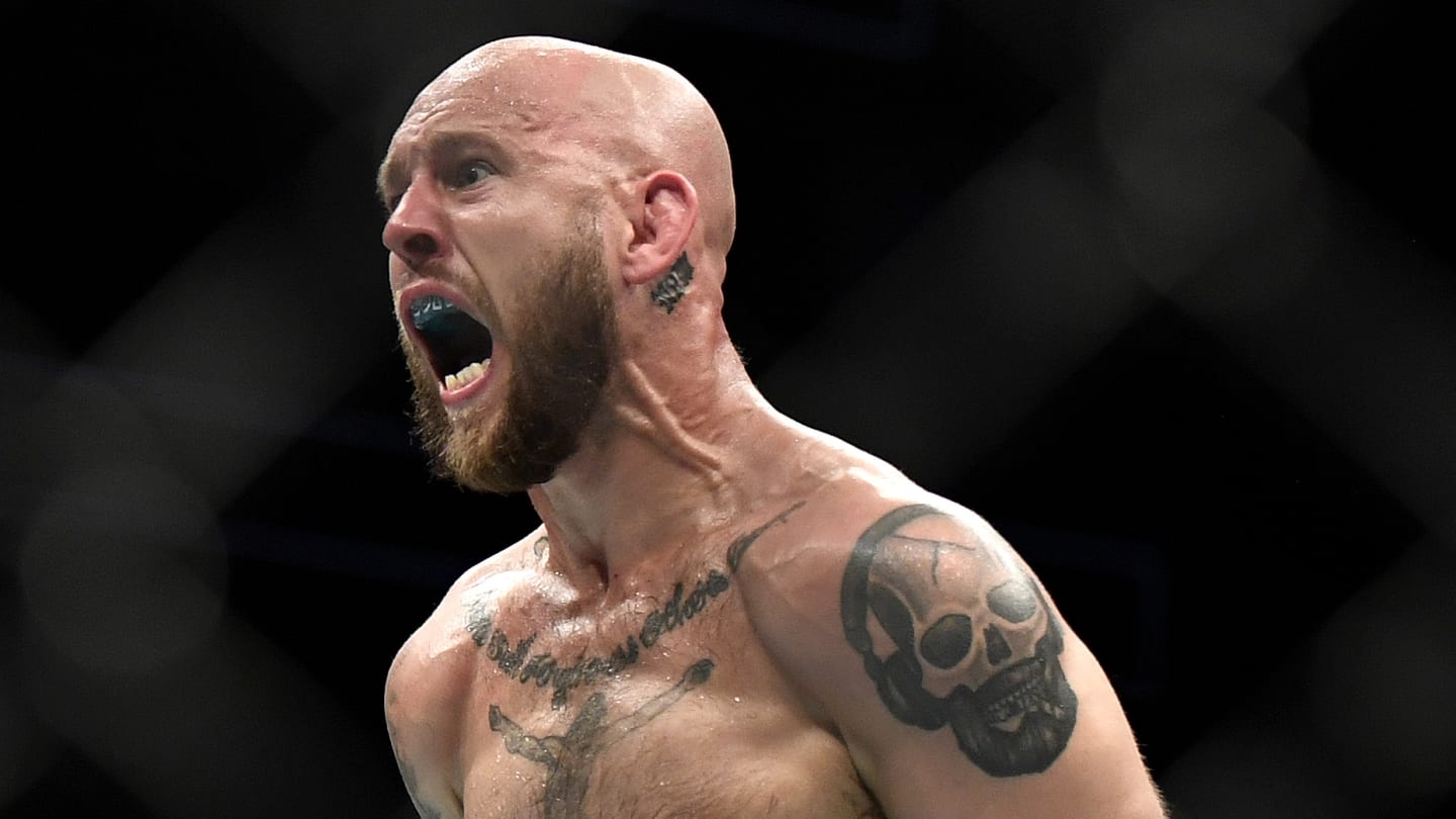 Brian Kelleher vs. Cody Gibson is our pick for UFC Vegas 94 Fight of the Night