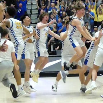 Barlow celebrates its first OSAA Class 6A boys basketball state championship Saturday night.