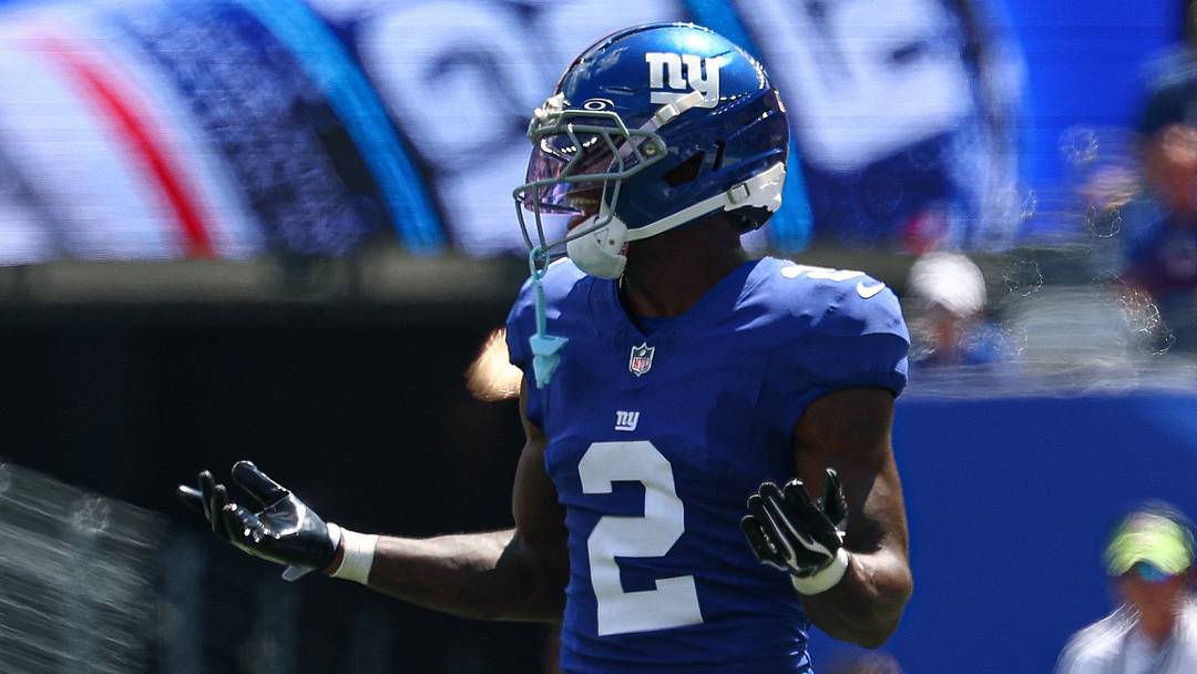 Aug 15, 2026; East Rutherford, New Jersey, USA; New York Giants cornerback Deonte Banks (2) reacts during the first half against the Minnesota Vikings at MetLife Stadium. Aug 15, 2026; East Rutherford, New Jersey, USA; New York Giants cornerback Deonte Banks (2) reacts during the first half against the Minnesota Vikings at MetLife Stadium.