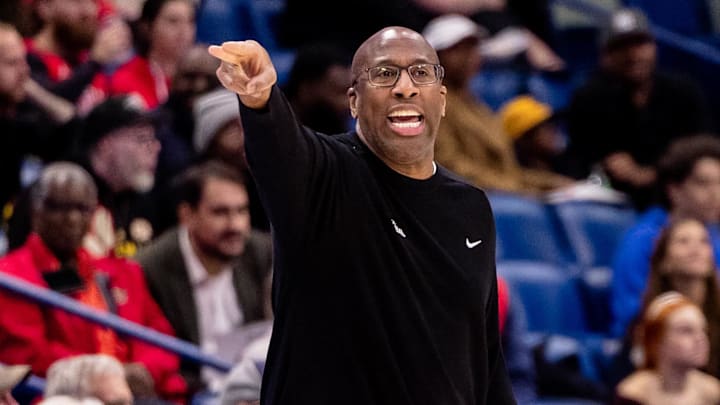 The Knicks are +850 to win the title with Mike Brown as their head coach. The Knicks are +850 to win the title with Mike Brown as their head coach.