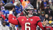 Tampa Bay Buccaneers quarterback Baker Mayfield (6) throws a pass against the Buffalo Bills 