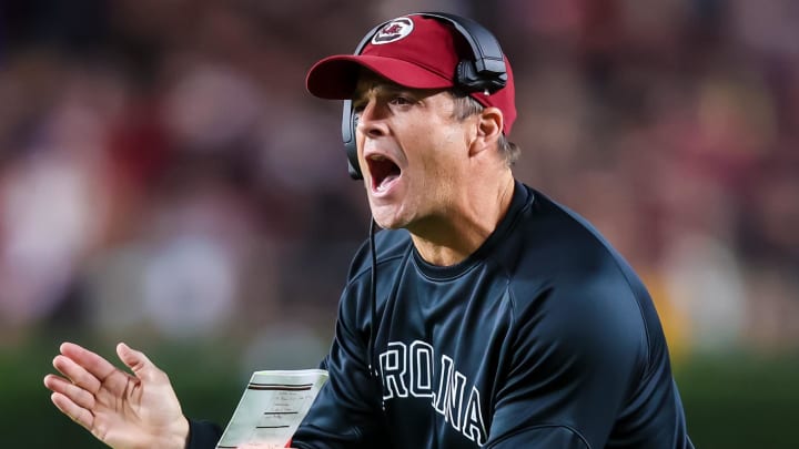 Nov 18, 2023; Columbia, South Carolina, USA; South Carolina Gamecocks head coach Shane Beamer directs his team against the Kentucky Wildcats in the second quarter at Williams-Brice Stadium. Mandatory Credit: Jeff Blake-USA TODAY Sports Kentucky