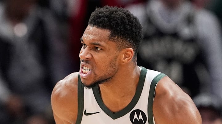 New York Knicks v Milwaukee Bucks