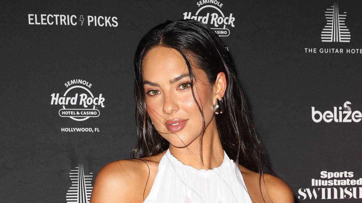 See How Christen Harper Customized This Lions T-Shirt for Game Day and ...