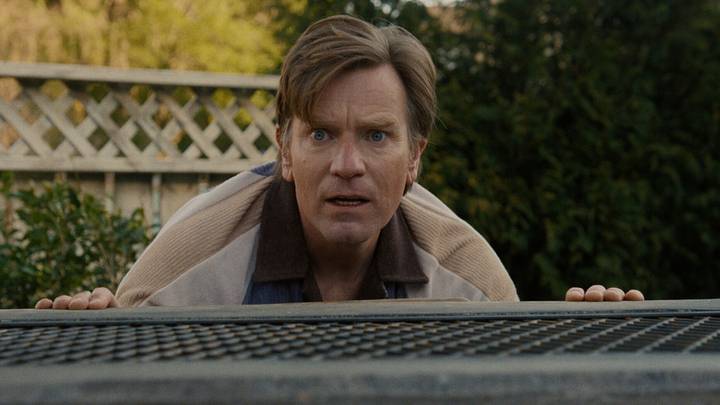 EWAN McGREGOR as Greg Platt in “The End of Oak Street,” A Warner Bros. Pictures release.