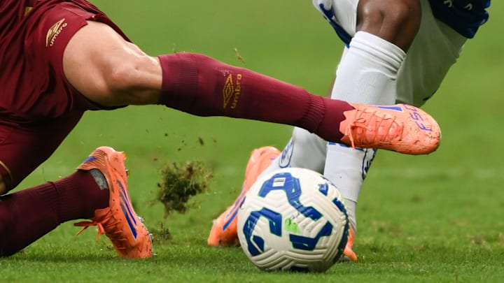 Bola volta a rolar neste final de semana