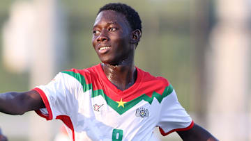 Muhammad Zongo devrait débarquer à Strasbourg. Muhammad Zongo devrait débarquer à Strasbourg.