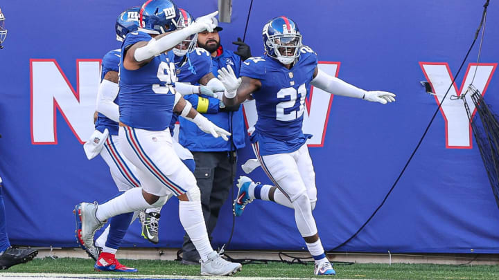 Jan 1, 2023; East Rutherford, New Jersey, USA; New York Giants safety Landon Collins (21) celebrates