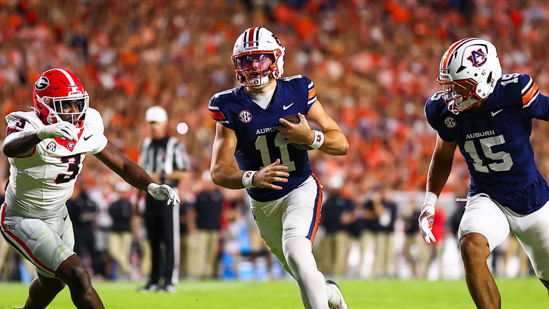 Auburn Tigers QB Jackson Arnold ran for one TD against Georgia and was denied another by SEC Officials. 