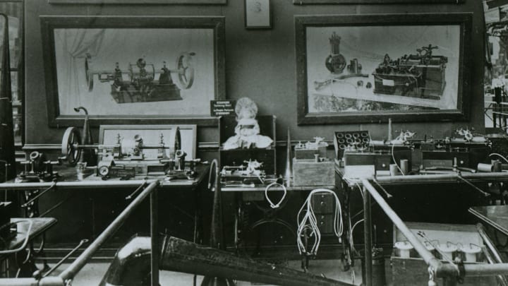 An Edison phonograph exhibit with a talking doll in Paris, 1889.