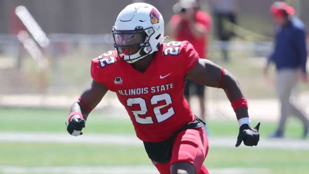 Illinois State linebacker Amir Abdullah