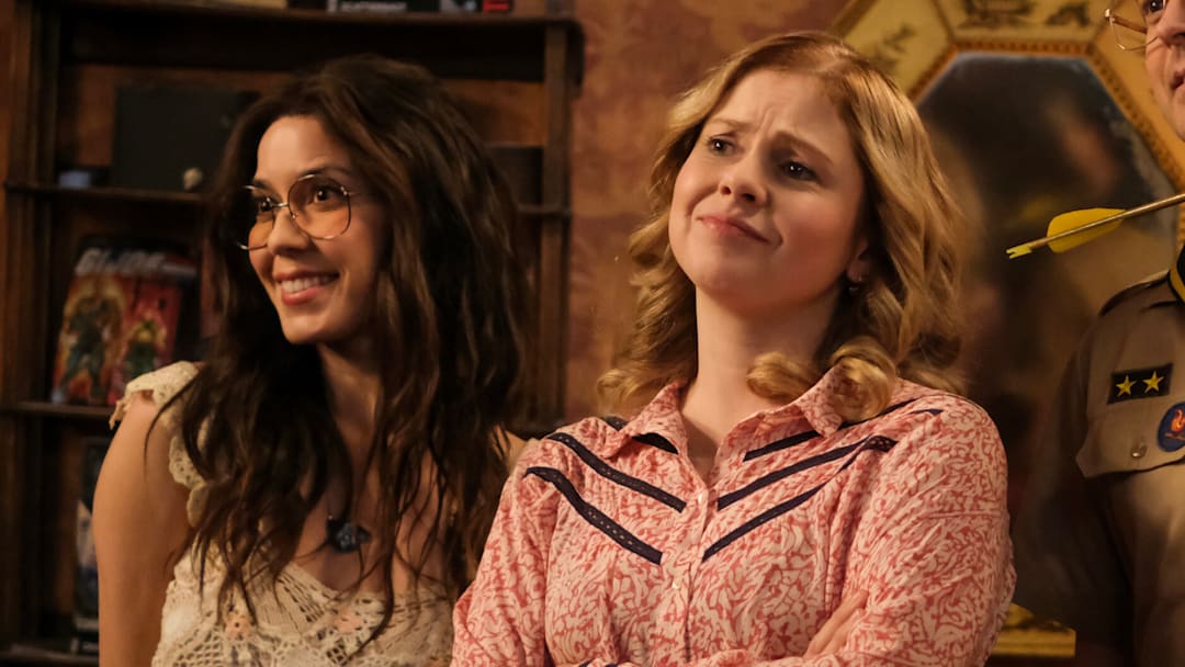 “His Girl Shiki” – Pete makes good on his promise to find someone for Sasappis by bringing in a wisecracking 1940s screenwriter who also has the ability to roam, on the CBS Original series GHOSTS, Thursday, April 3 (8:31-9:01 PM, ET/PT) on the CBS Television Network, and streaming on Paramount+ (live and on demand for Paramount+ with SHOWTIME subscribers, or on demand for Paramount+ Essential subscribers the day after the episode airs)*. Pictured (L-R): Sheila Carrasco as Flower, Rose McIver as
